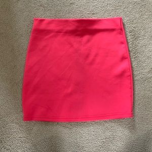 Perfect Barbie costume ! Forever 21 hot pink tight mini skirt